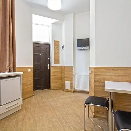 Apartman невеликі біля форуму з ремонтом за доступною ціною *