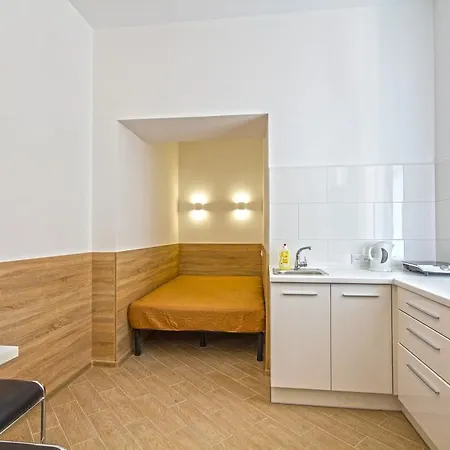 невеликі біля форуму з ремонтом за доступною ціною