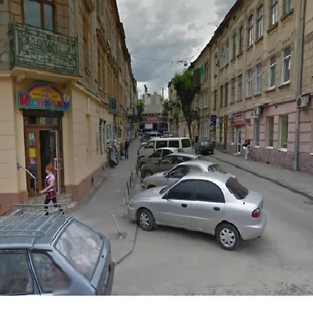 невеликі біля форуму з ремонтом за доступною ціною Daire *