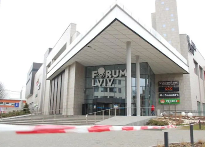 Apartamento невеликі біля форуму з ремонтом за доступною ціною