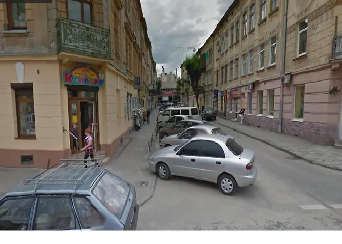 невеликі біля форуму з ремонтом за доступною ціною Daire *